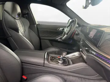 BMW X6 M Competition B&W Drivers Pack Sky Lounge