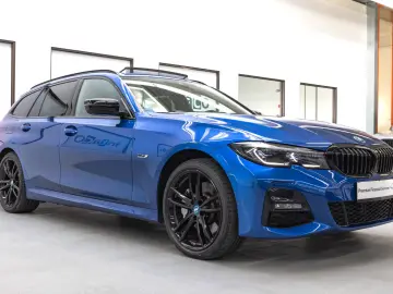 BMW 330xe Touring M Sport Laser HUD ParkAss AHK Pano