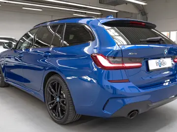 BMW 330xe Touring M Sport Laser HUD ParkAss AHK Pano