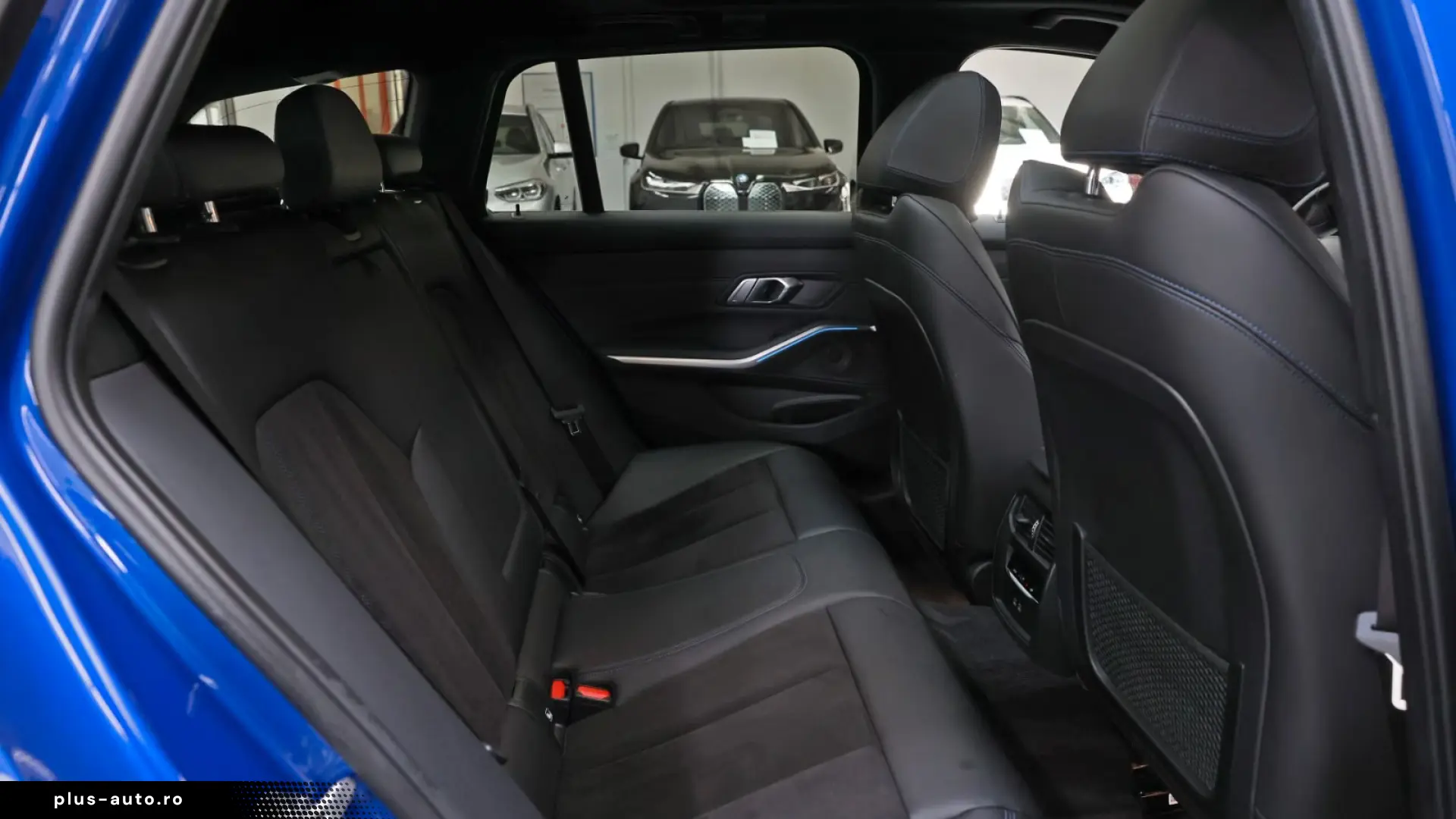 BMW 330xe Touring M Sport Laser HUD ParkAss AHK Pano