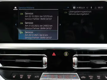 BMW 330xe Touring M Sport Laser HUD ParkAss AHK Pano
