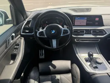 BMW X5 xDrive 30 d M Sport Sky Lounge FINANZIERUNG