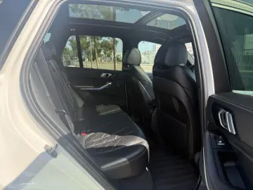 BMW X5 xDrive 30 d M Sport Sky Lounge FINANZIERUNG