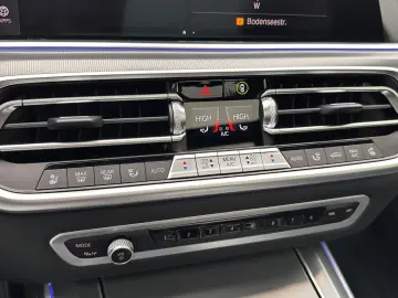 BMW X5 40d xDrive M-Sport Sky-Lounge Laser HUD H&K