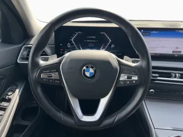 BMW 330i Touring LED HUD Navi LiCoPro RFK Bluetooth