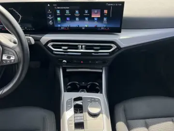 BMW 330i Touring LED HUD Navi LiCoPro RFK Bluetooth