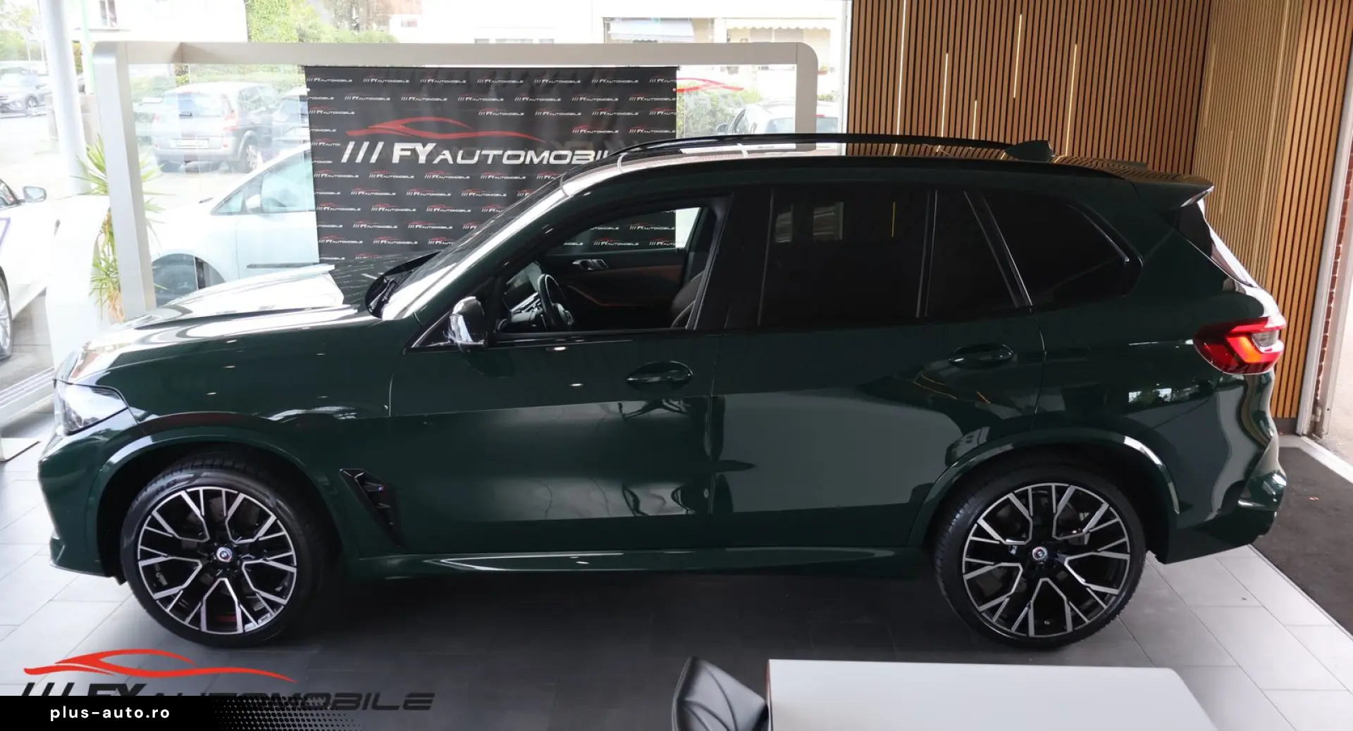 BMW X5 M Competition Individual  Sky Lounge  HUD