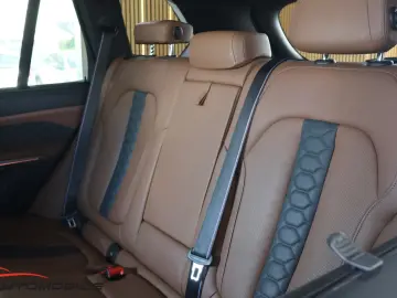 BMW X5 M Competition Individual  Sky Lounge  HUD