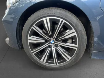 BMW 330e xDrv. 427 - 0Anz LiCPro HK PA  DAPro Adt.LE