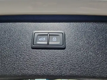 Audi Q5 40 TDI quattro S tronic S line NaviPlus Matrix