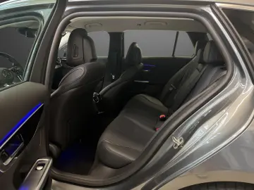 Mercedes-Benz C 200 T Avantgarde Blind Spot Winter Package