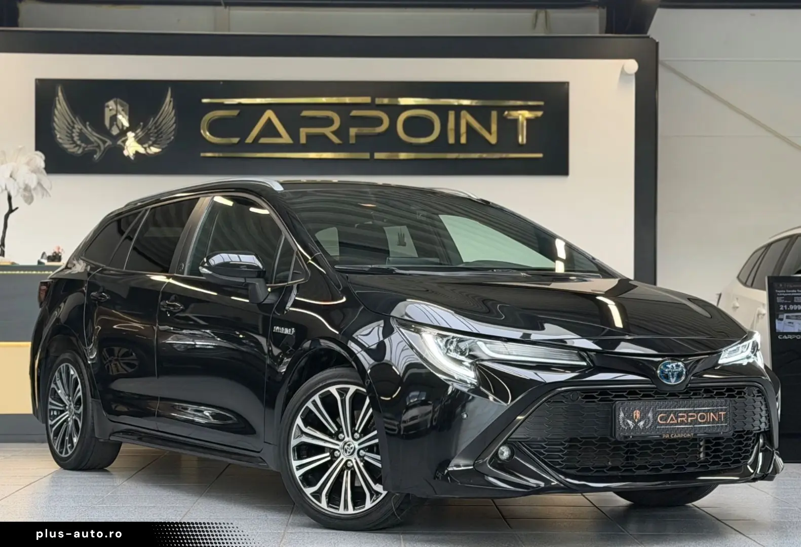 TOYOTA Corolla Touring Sports Hybrid Team D LED Navi BT