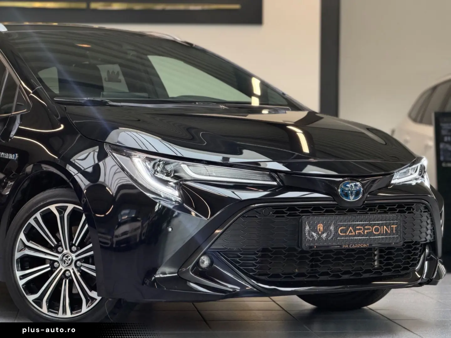 TOYOTA Corolla Touring Sports Hybrid Team D LED Navi BT