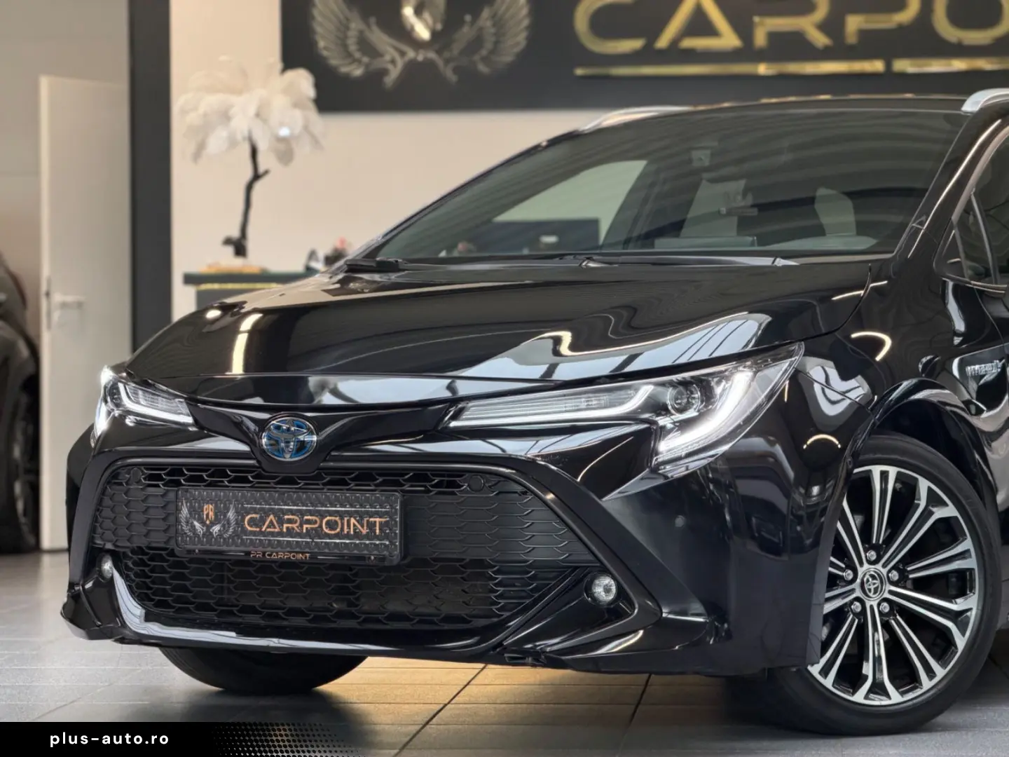 TOYOTA Corolla Touring Sports Hybrid Team D LED Navi BT