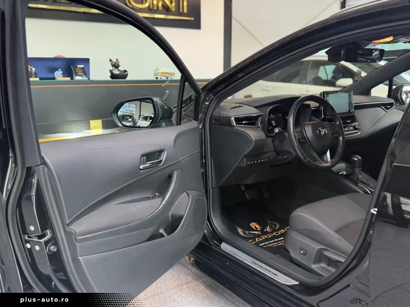 TOYOTA Corolla Touring Sports Hybrid Team D LED Navi BT