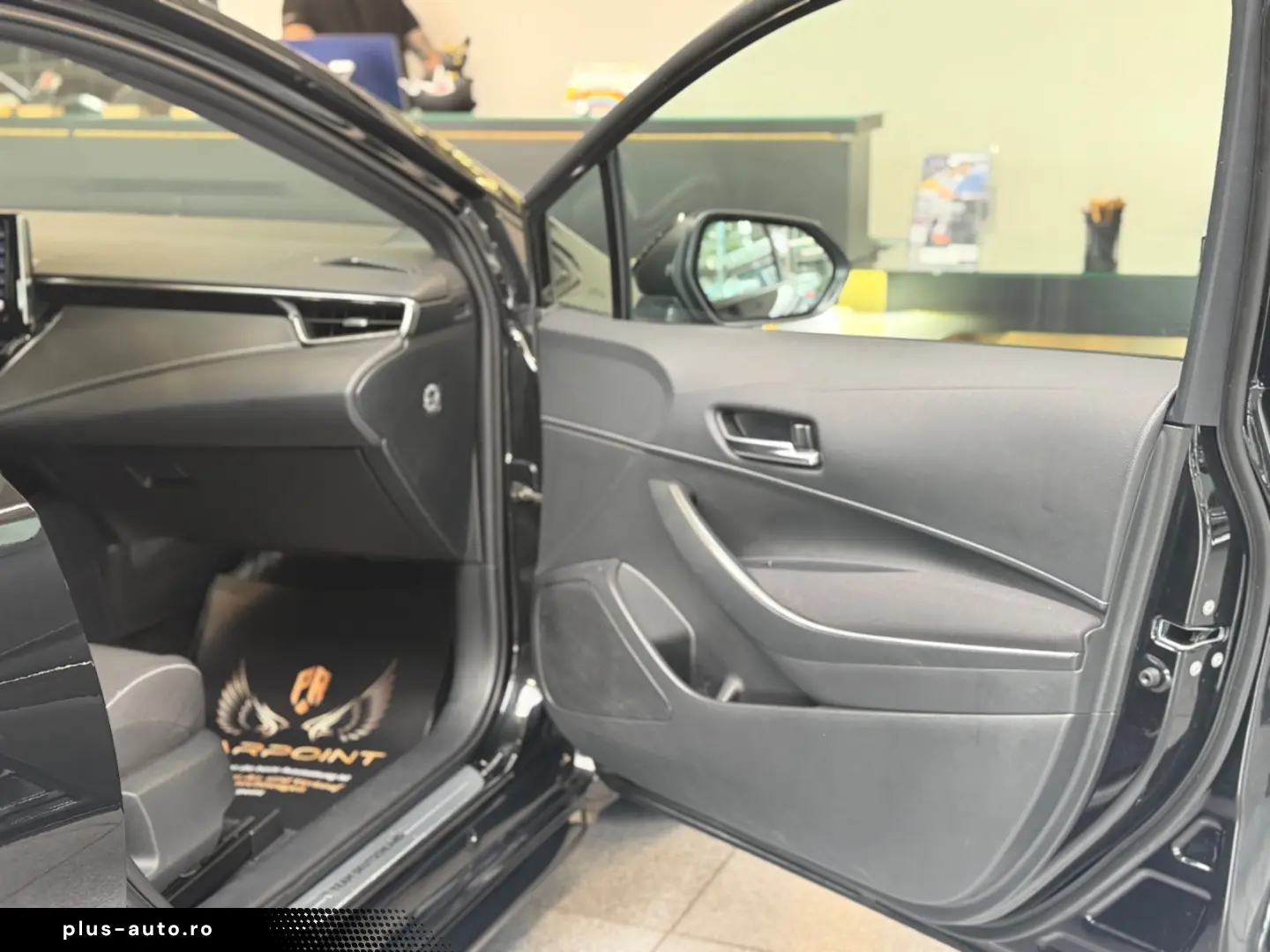 TOYOTA Corolla Touring Sports Hybrid Team D LED Navi BT