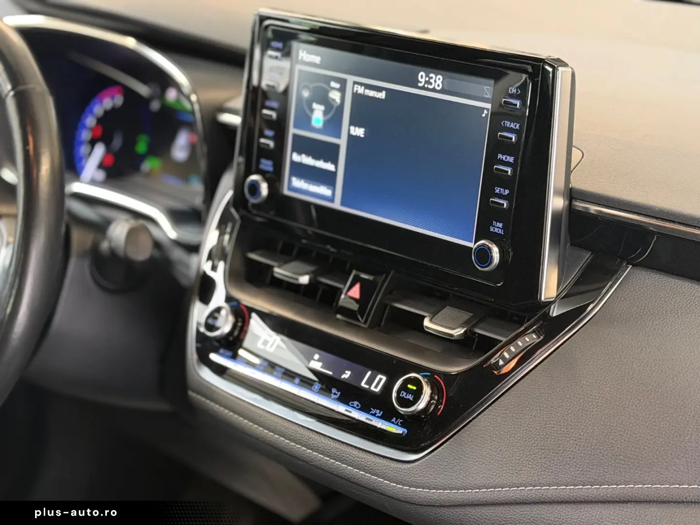 TOYOTA Corolla Touring Sports Hybrid Team D LED Navi BT