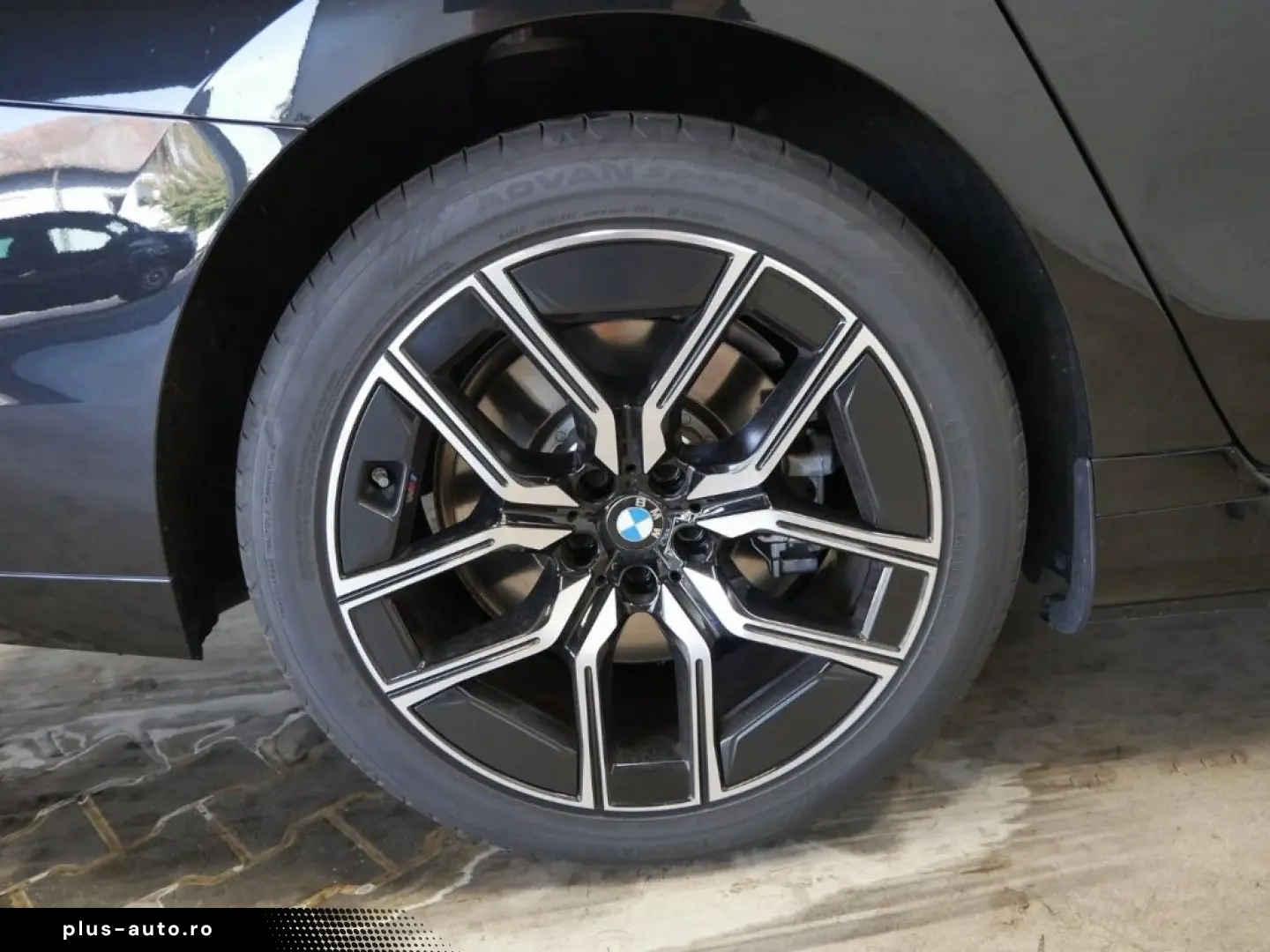 BMW 750 e xDrive M Sport Sky-Lounge Massage Iconic G