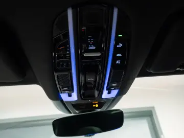 Porsche Cayenne E-Hybrid Platinum Edition PANO 360  etc