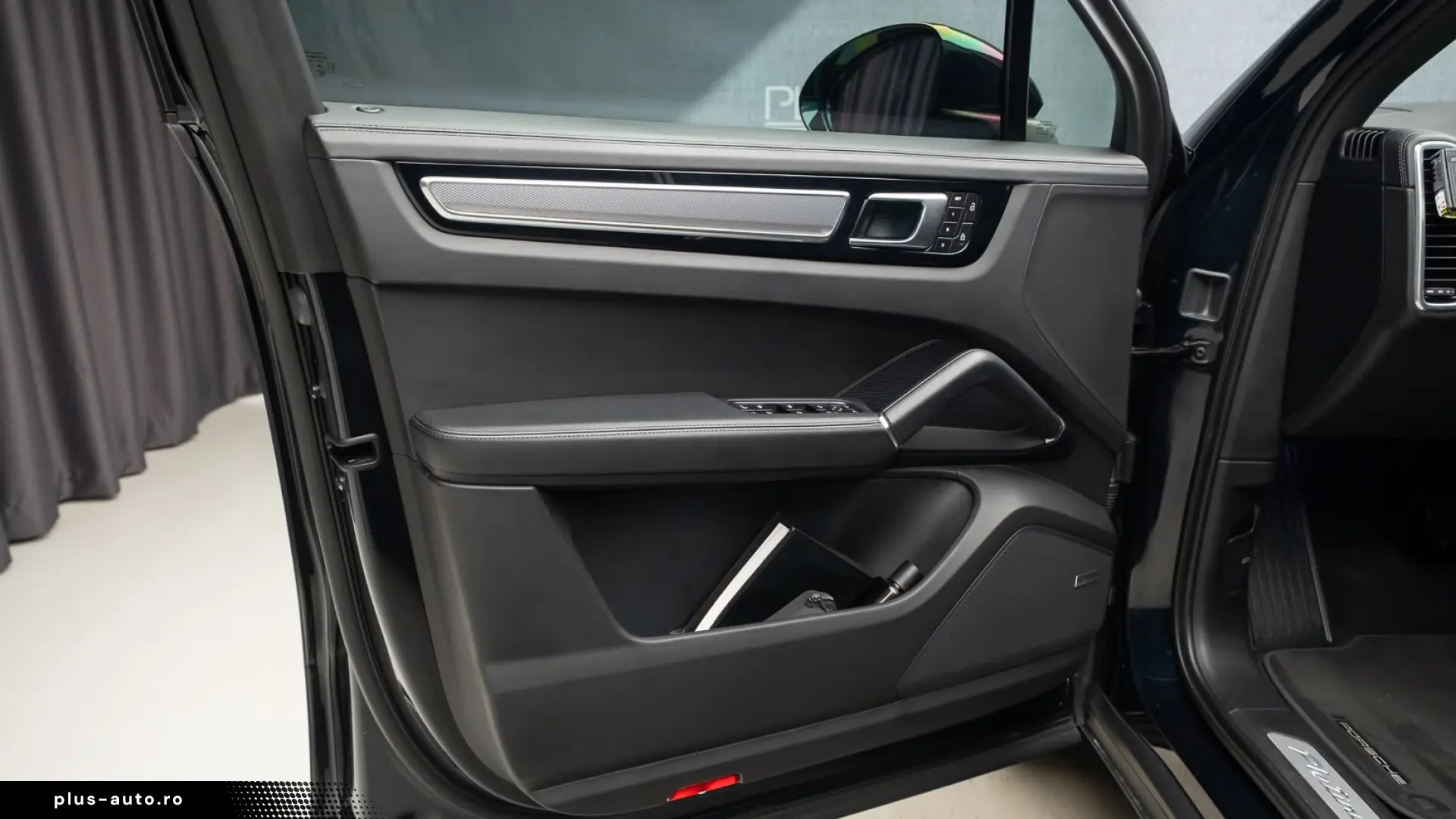 Porsche Cayenne E-Hybrid Platinum Edition PANO 360  etc