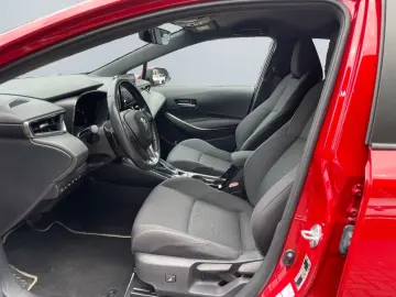 TOYOTA Corolla 2.0 Hybrid TS Team D  Technik Paket Navi