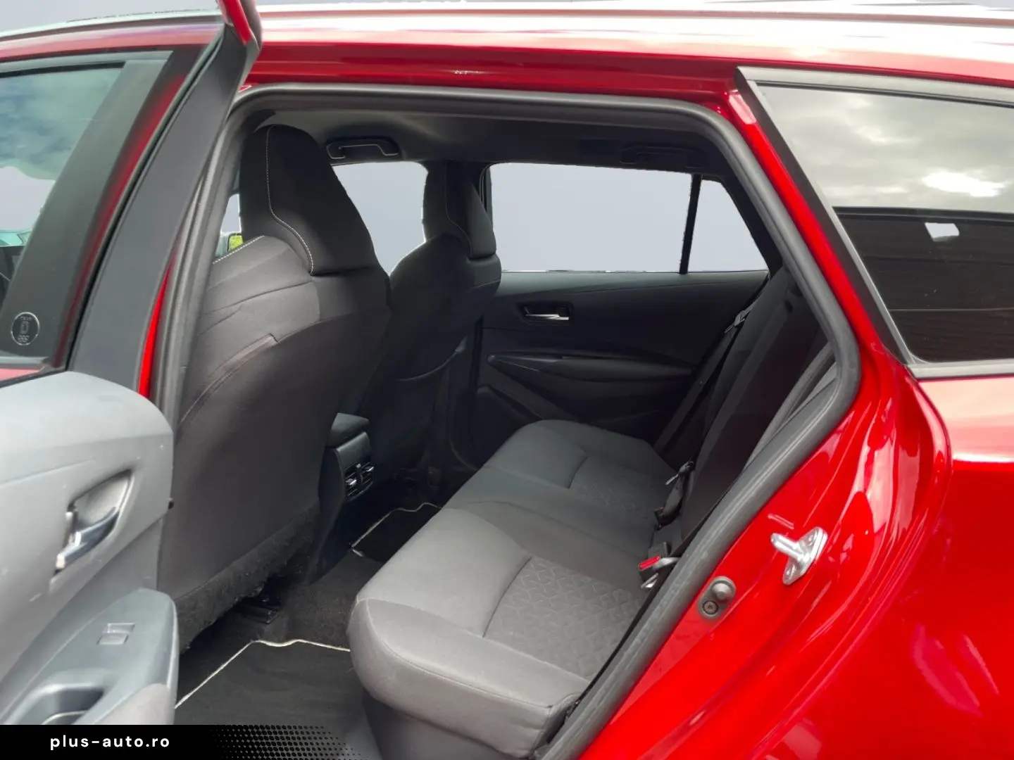 TOYOTA Corolla 2.0 Hybrid TS Team D  Technik Paket Navi