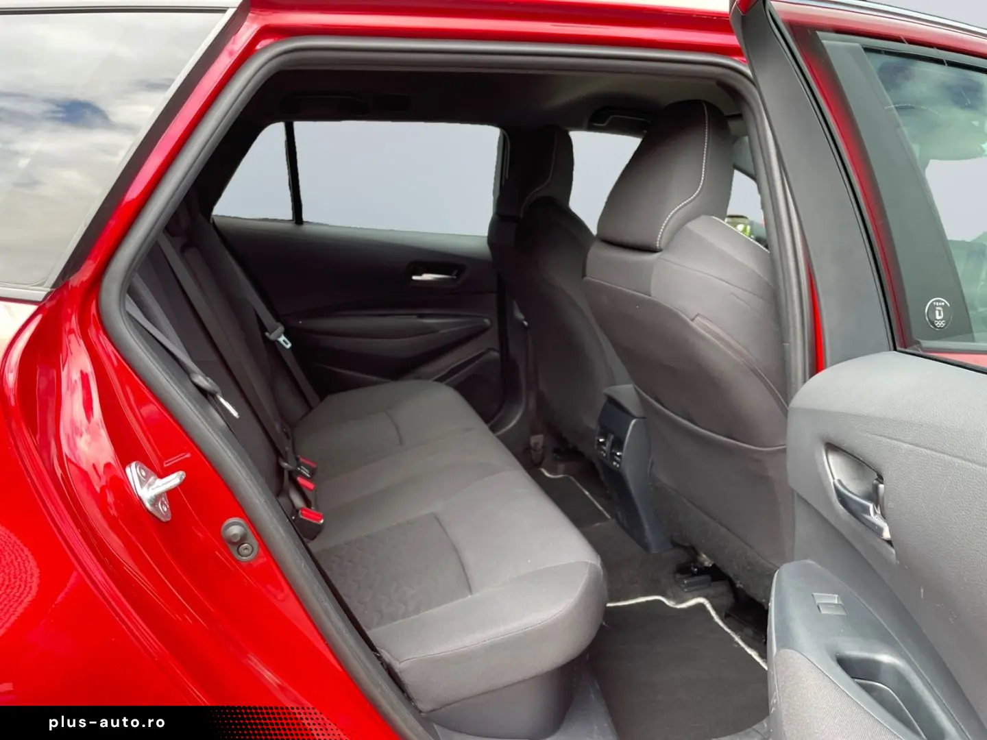 TOYOTA Corolla 2.0 Hybrid TS Team D  Technik Paket Navi