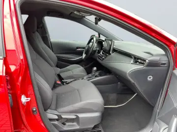 TOYOTA Corolla 2.0 Hybrid TS Team D  Technik Paket Navi