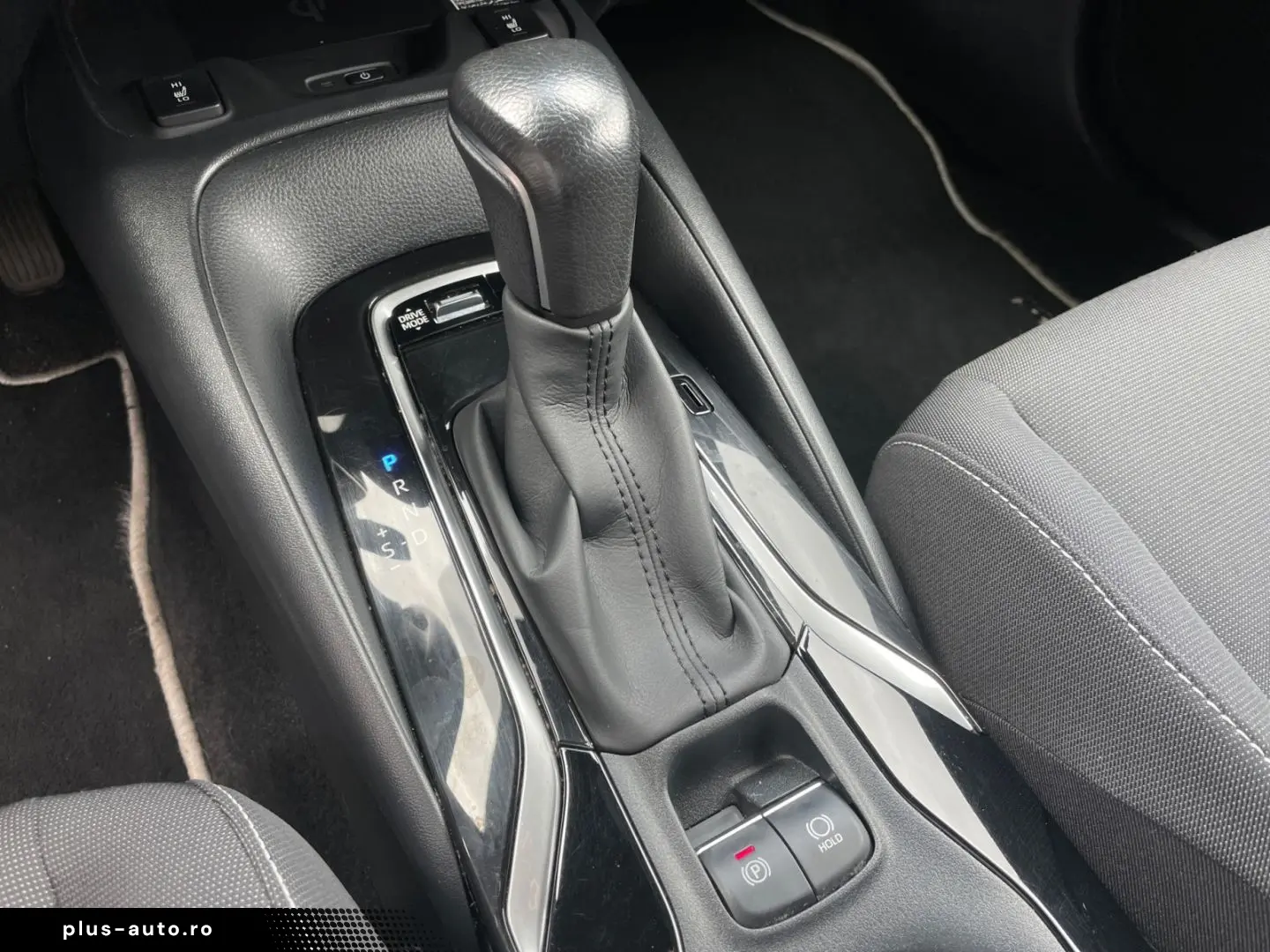 TOYOTA Corolla 2.0 Hybrid TS Team D  Technik Paket Navi