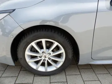 TOYOTA Corolla TS 2.0 Hybrid TeamD & Techpaket Totwink