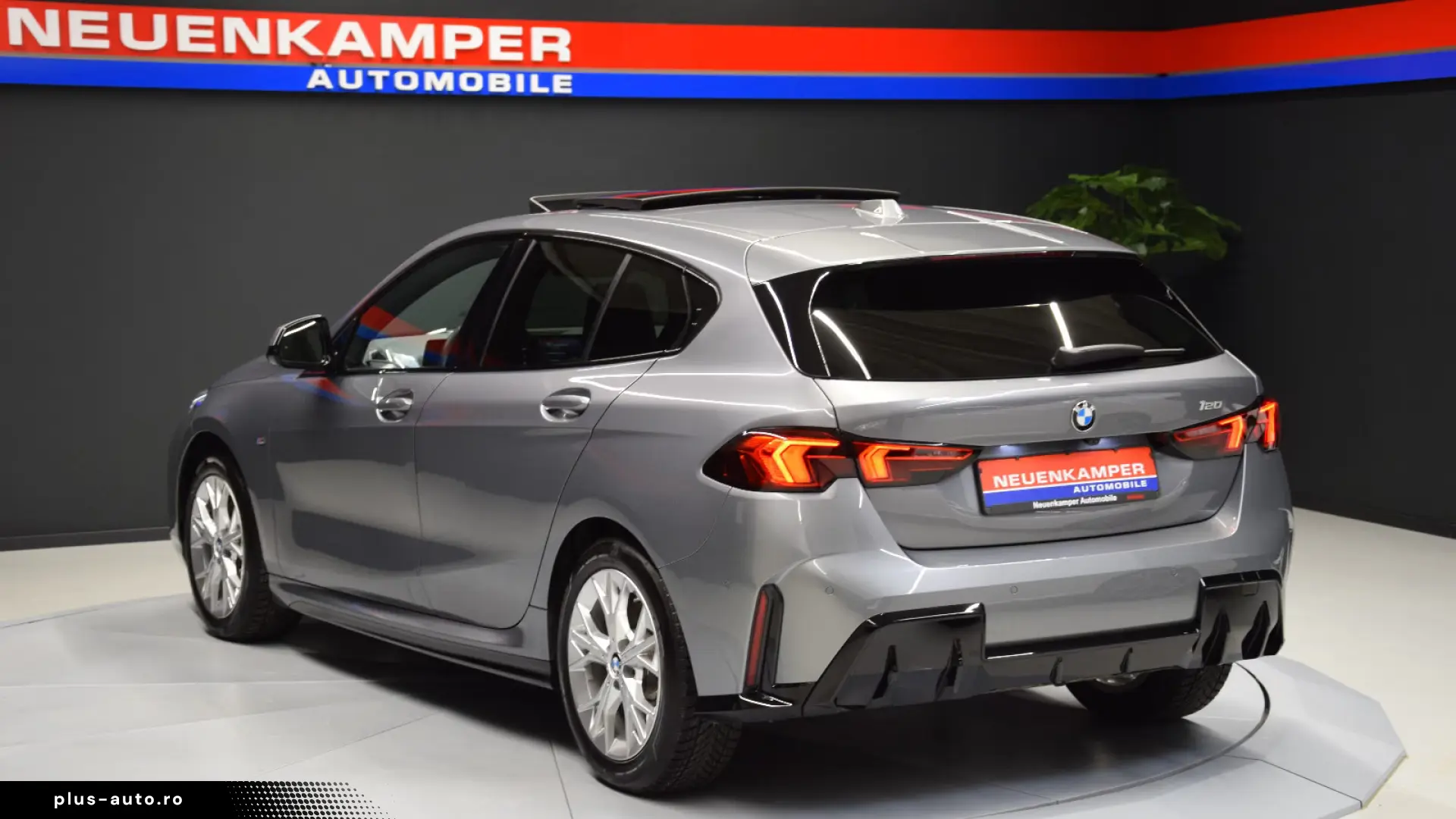 BMW 120i M Sport Panorama Alcantara AHK Kamera DSC