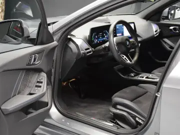 BMW 120i M Sport Panorama Alcantara AHK Kamera DSC