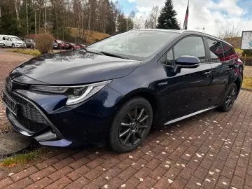 TOYOTA Corolla Touring Sports Hybrid TeamD AHK gepflegt