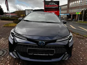 TOYOTA Corolla Touring Sports Hybrid TeamD AHK gepflegt