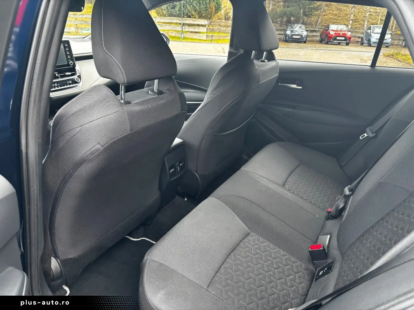 TOYOTA Corolla Touring Sports Hybrid TeamD AHK gepflegt