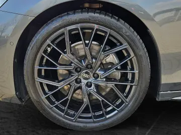 Audi A6 Avant TDI quattro S tronic S-Line edition one
