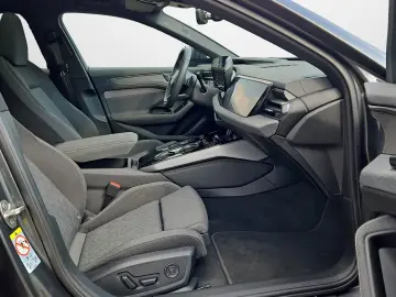 Audi A6 Avant TDI quattro S tronic S-Line edition one