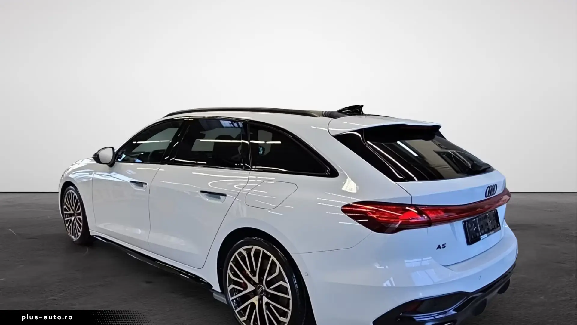 Audi A5 Avant e-hybrid S tronic quattro Tech pro AHK