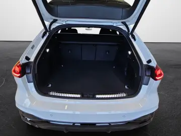 Audi A5 Avant e-hybrid S tronic quattro Tech pro AHK