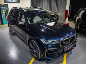 BMW X7 M50I
