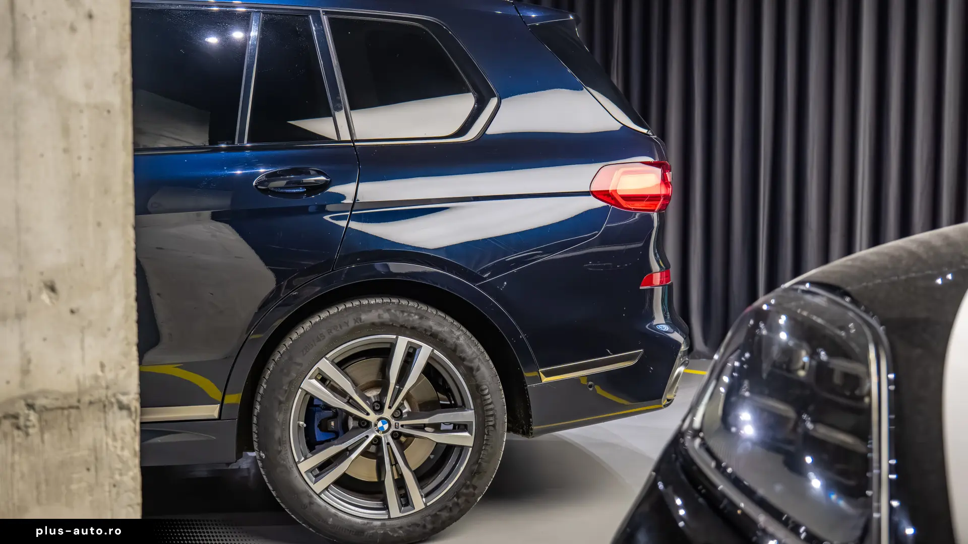 BMW X7 M50I