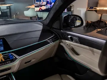 BMW X7 M50I