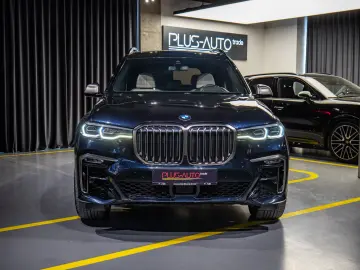BMW X7 M50I