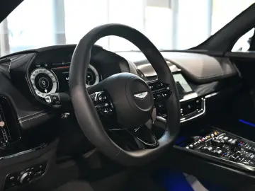 Aston Martin DBX 707 Ultramarine Black Inspire Sport 23