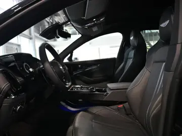 Aston Martin DBX 707 Ultramarine Black Inspire Sport 23