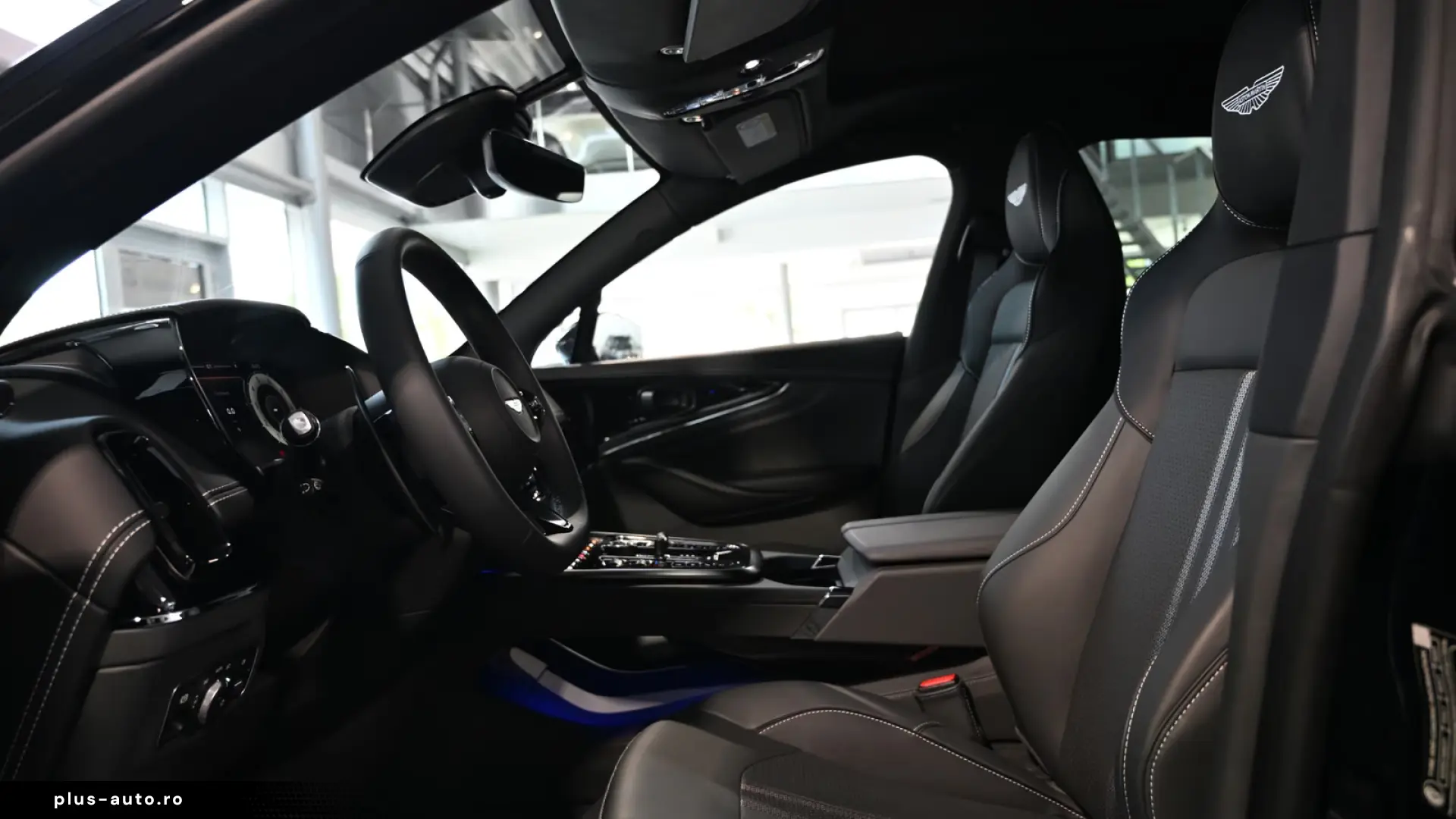 Aston Martin DBX 707 Ultramarine Black Inspire Sport 23