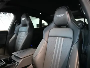 Aston Martin DBX 707 Ultramarine Black Inspire Sport 23