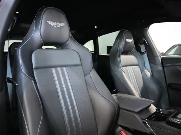 Aston Martin DBX 707 Ultramarine Black Inspire Sport 23