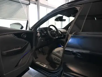 Aston Martin DBX 707 Ultramarine Black Inspire Sport 23