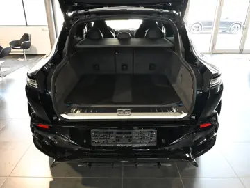 Aston Martin DBX 707 Ultramarine Black Inspire Sport 23
